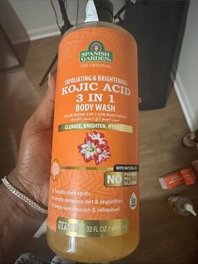 Kojic Acid 3-in-1 Body Wash — Orange